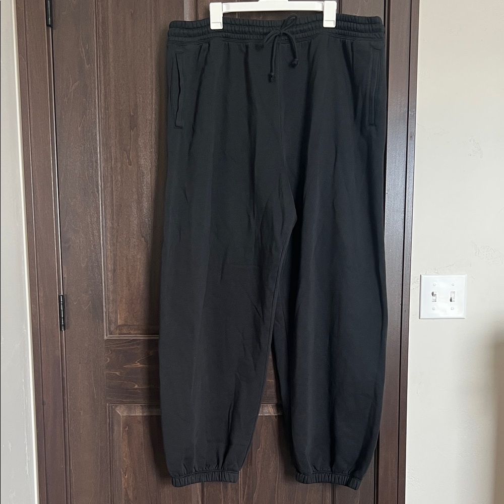 SKIMS Jogger Pants